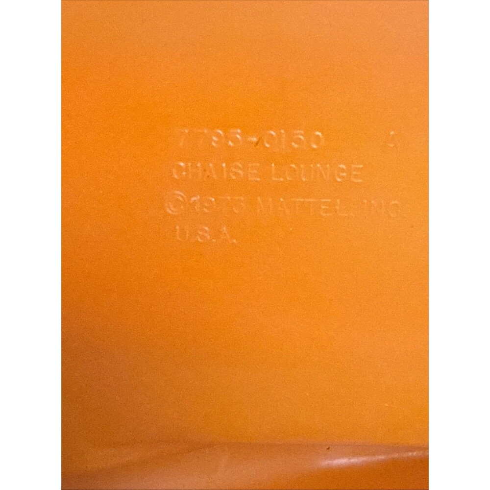 Vtg Barbie Orange & Yellow Camping Out Chairs Sleeping Bags Chaise Lounge - Picture 8 of 12